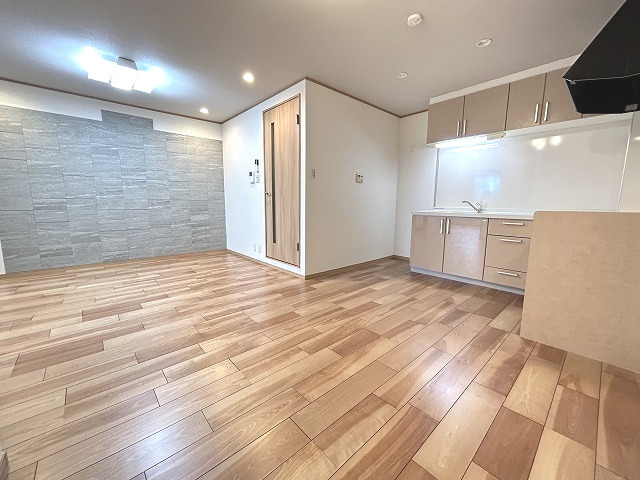 中本ビルの居間写真