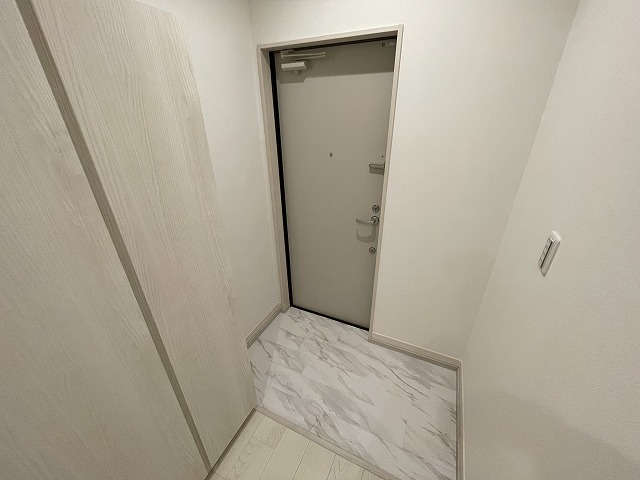 KTIレジデンス杭瀬の玄関写真