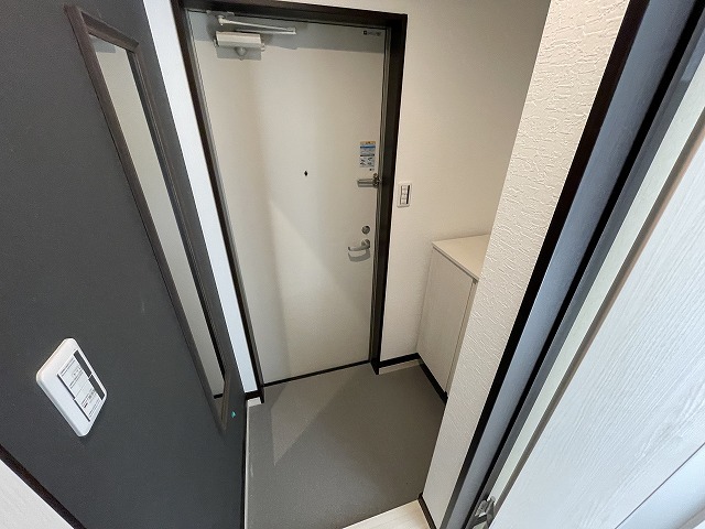 CROUD開明町の玄関写真