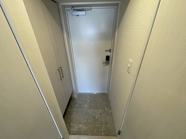 グランクレンツ尼崎の玄関写真