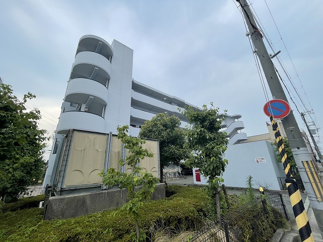 崇徳院ハイツS棟