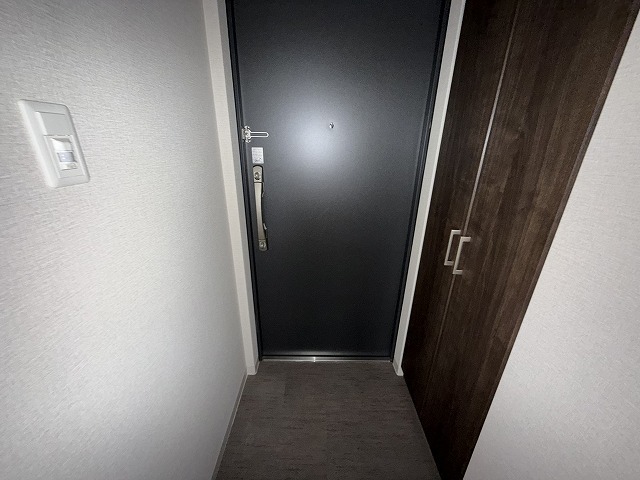 ファーストフィオーレ尼崎グランウエストの玄関写真