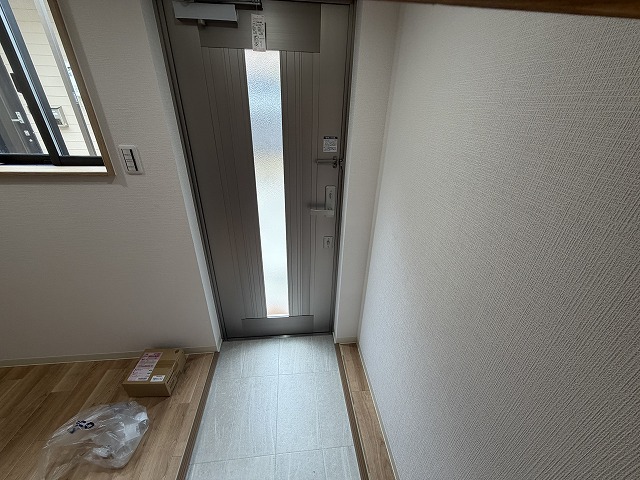 阪神本線 出屋敷駅 徒歩16分 2階建 築76年の玄関写真