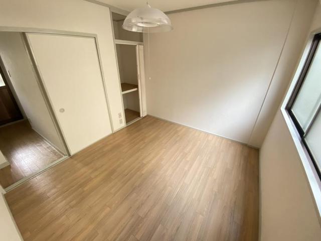 パレロワイヤルの居間写真
