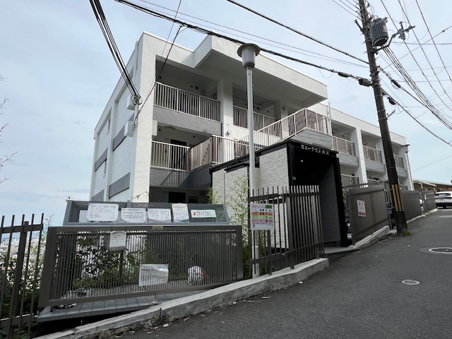ビューテラス岡本