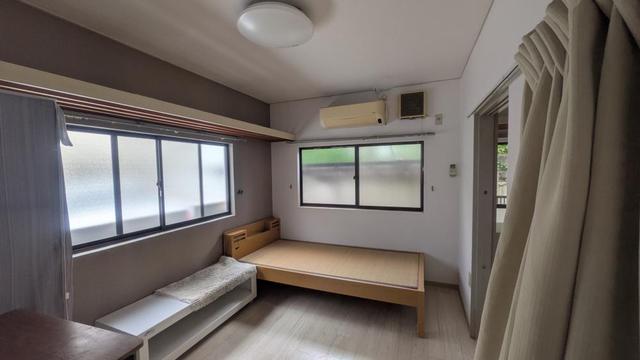 岡本ビラの居間写真