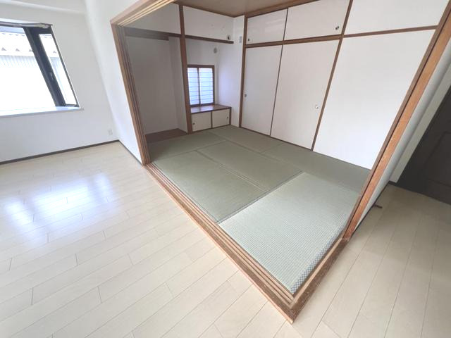 アーデンコート住吉川の居間写真