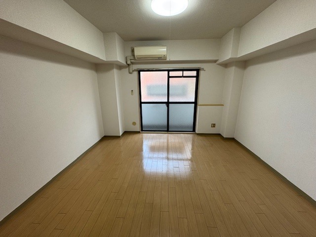 マンション トリンの居間写真