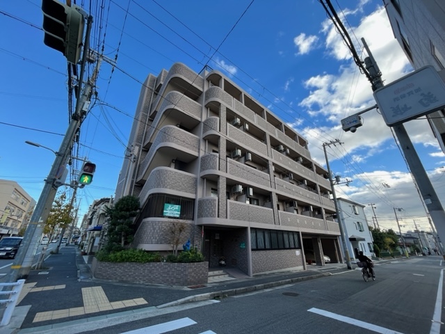 パインテール御影