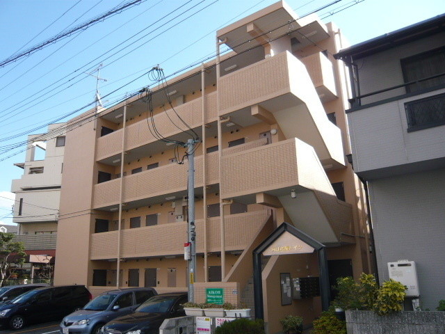 HU岩屋ハイツの外観写真