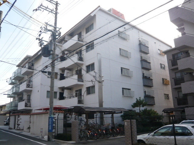 JR東海道・山陽本線 六甲道駅 徒歩9分 5階建 築56年の外観写真