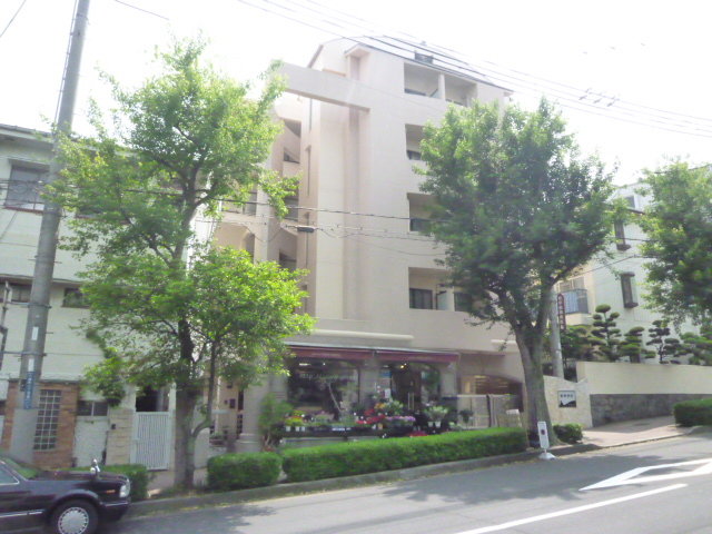 サンクラッソ阪急六甲駅前EAST