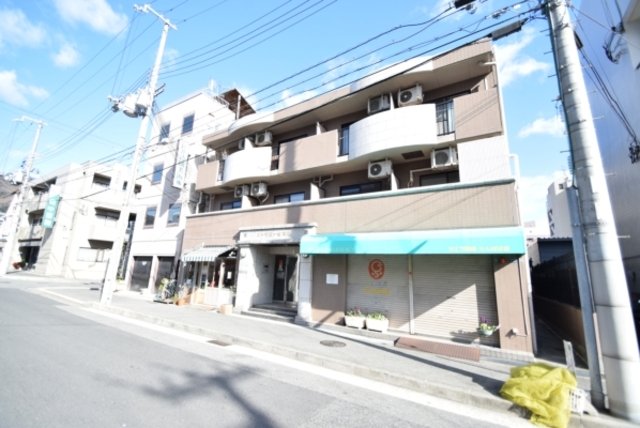 JR東海道・山陽本線 摂津本山駅 徒歩10分 3階建 築30年の外観写真