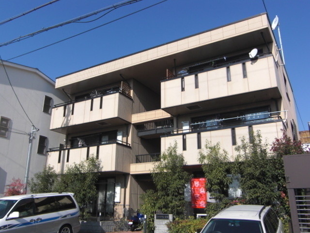 シャルマン岩屋