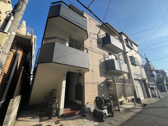 ファミネス芦屋の外観写真