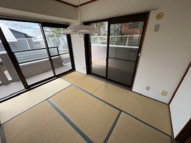 サンビルダー城ノ下の居間写真