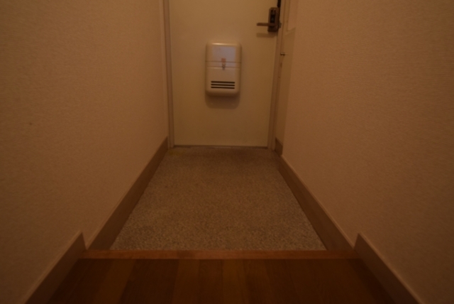 サンパレス六甲の玄関写真