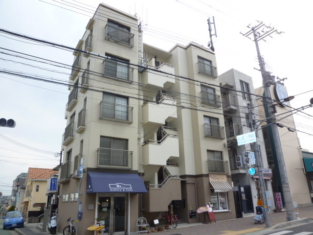 ドエル岡本
