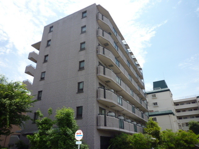 JR東海道・山陽本線 摂津本山駅 徒歩10分 7階建 築32年の外観写真