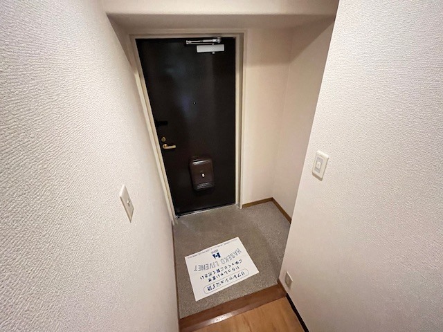 フォリア岡本の玄関写真