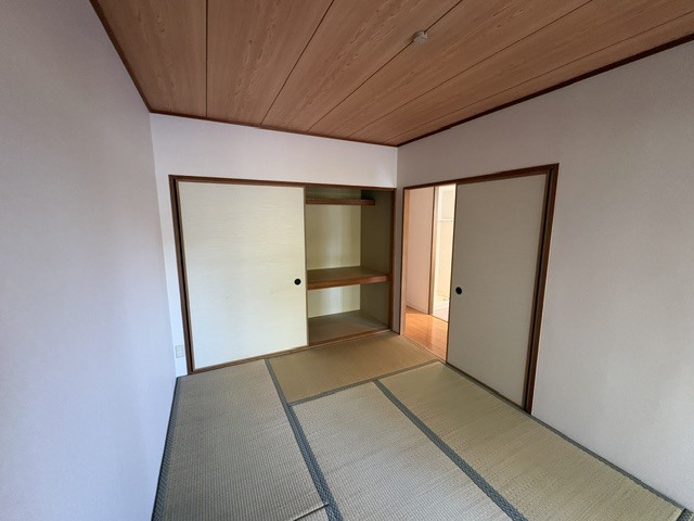 フォリア岡本の居間写真