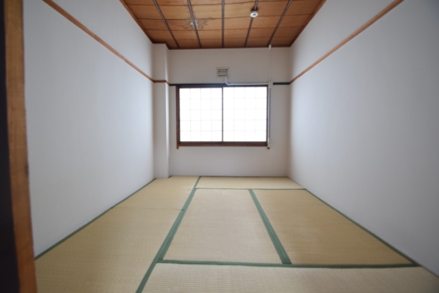 甲南フラットの居間写真