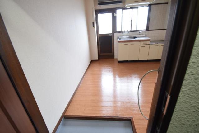 第一玉田マンションの玄関写真