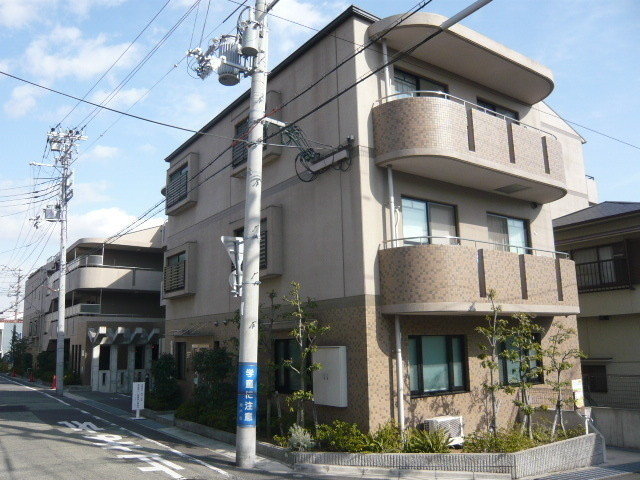 阪急神戸本線 王子公園駅 徒歩12分 4階建 築28年の外観写真
