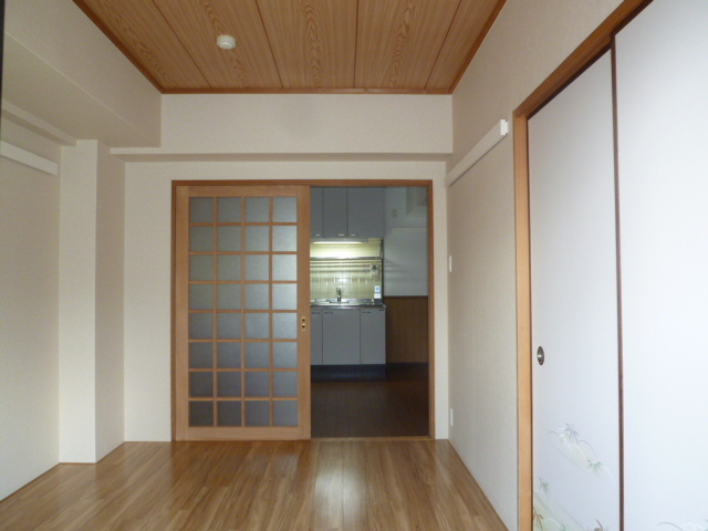 JR東海道・山陽本線 甲南山手駅 徒歩7分 5階建 築30年の寝室写真