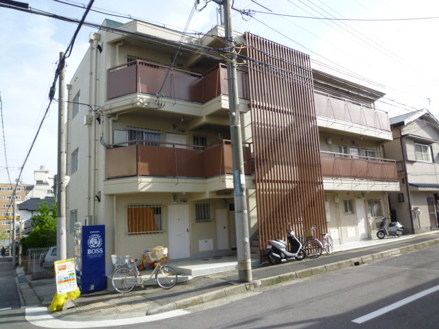 阪急神戸本線 岡本駅 徒歩10分 3階建 築50年の外観写真