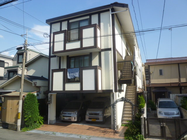 フローラ本山の外観写真