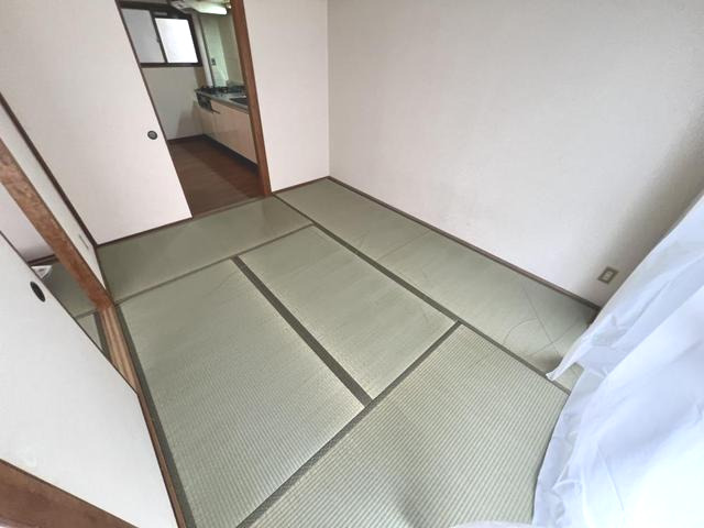 パラッツオ西岡本の居間写真