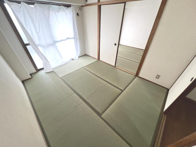 パラッツオ西岡本の居間写真