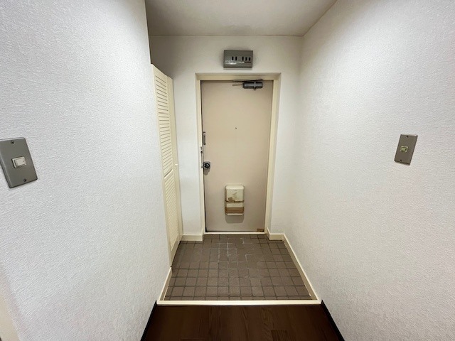サンヴィラ六甲1号館の玄関写真