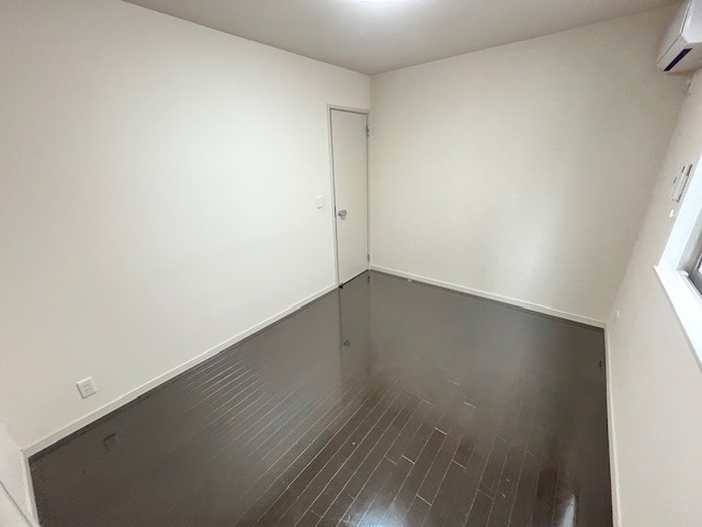 コージィコートの寝室写真