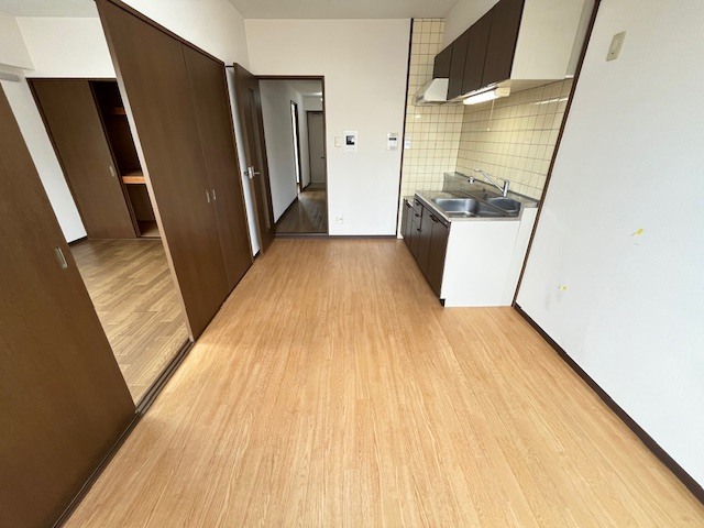 甲南タマタニマンションの居間写真
