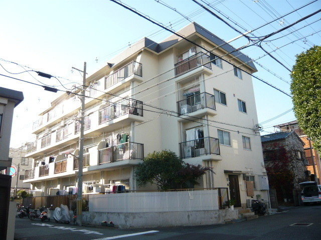 三山マンションの外観写真
