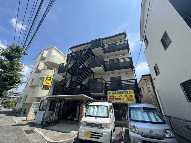 阪神本線 御影駅 徒歩9分 4階建 築13年の外観写真