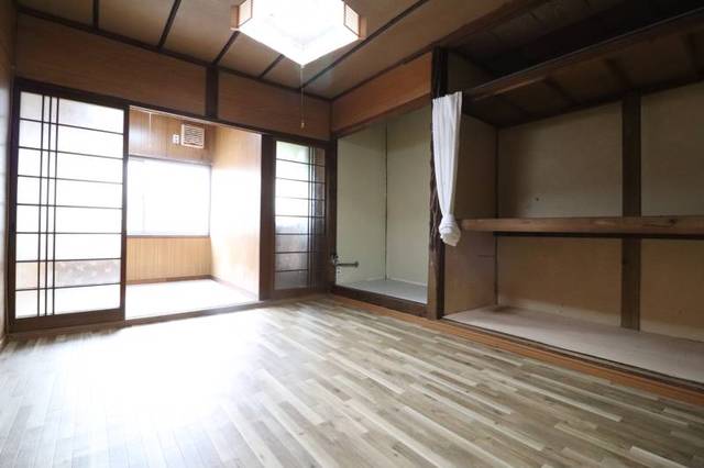 長者町ペディハウス1の居間写真