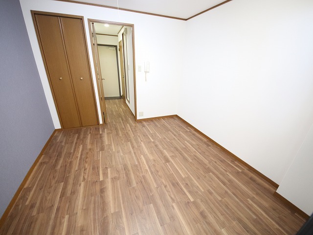エスティマンション旭町の居間写真