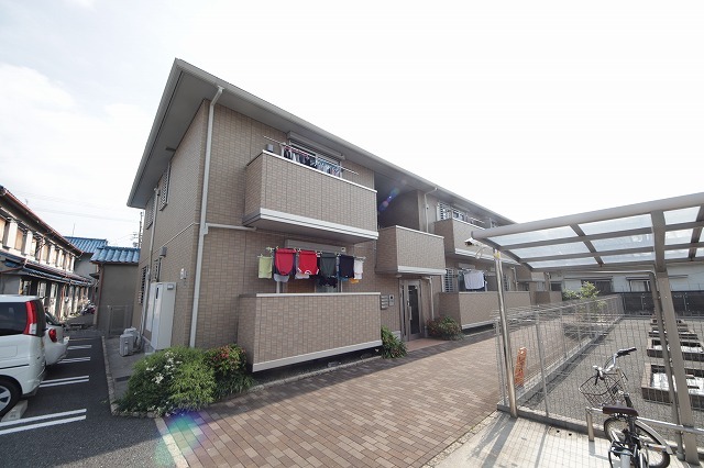 近鉄けいはんな線 吉田駅 徒歩18分 築15年