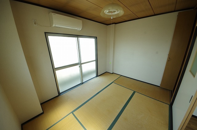 近鉄奈良線 石切駅 徒歩12分 3階建 築35年の寝室写真