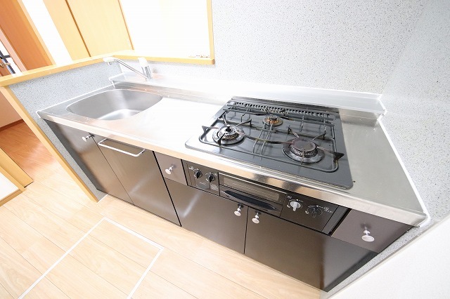 ヴァロンドール角田 Cのキッチン写真