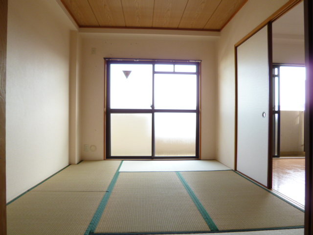 コンフォートステージ1の居間写真