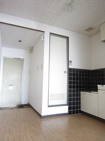 近鉄奈良線 瓢箪山駅 徒歩14分 5階建 築40年の居間写真