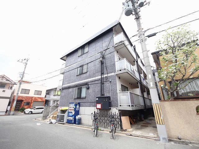 メゾン大和枚岡の外観写真