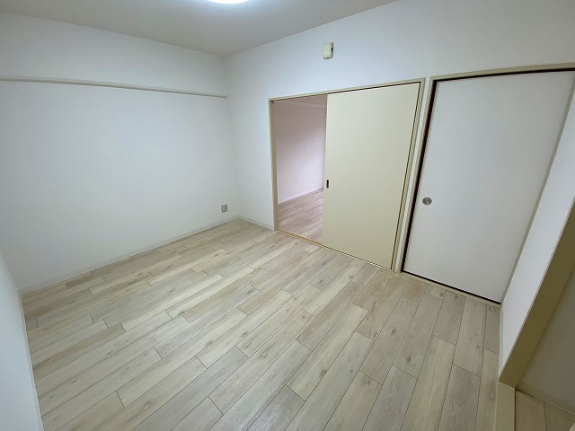 第2東大阪村橋マンションの居間写真