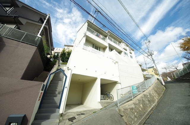 ビスタ山手の外観写真