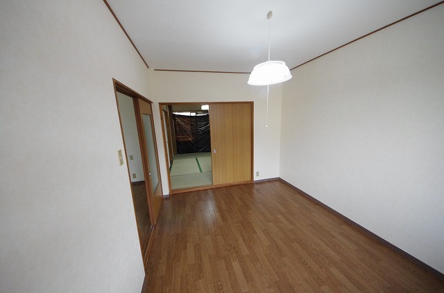 コーポ飯島の居間写真