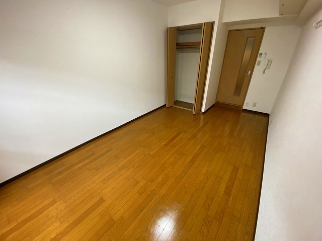 御幸町OKマンションBの居間写真